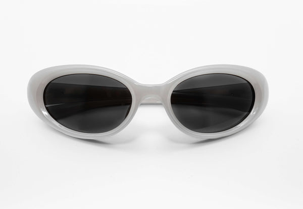 Pearl / Dark Gray